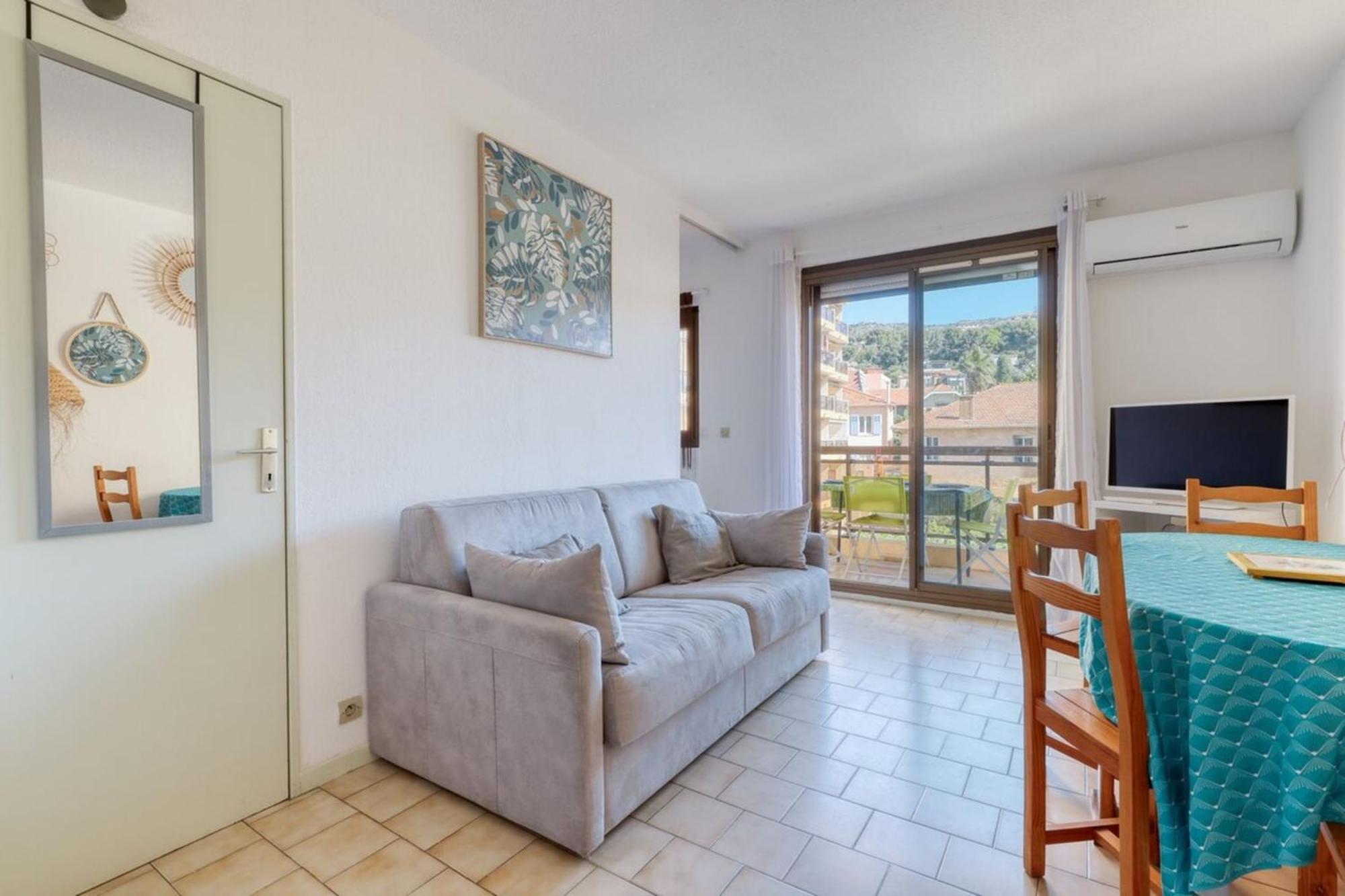 Lavandou - T2 In The City Center - 200 M From The Sea Le Lavandou Exterior photo